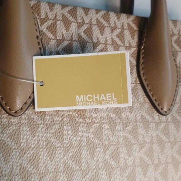 Micheal Kors Small Mirella Ombre Bag - Picture 7 of 16